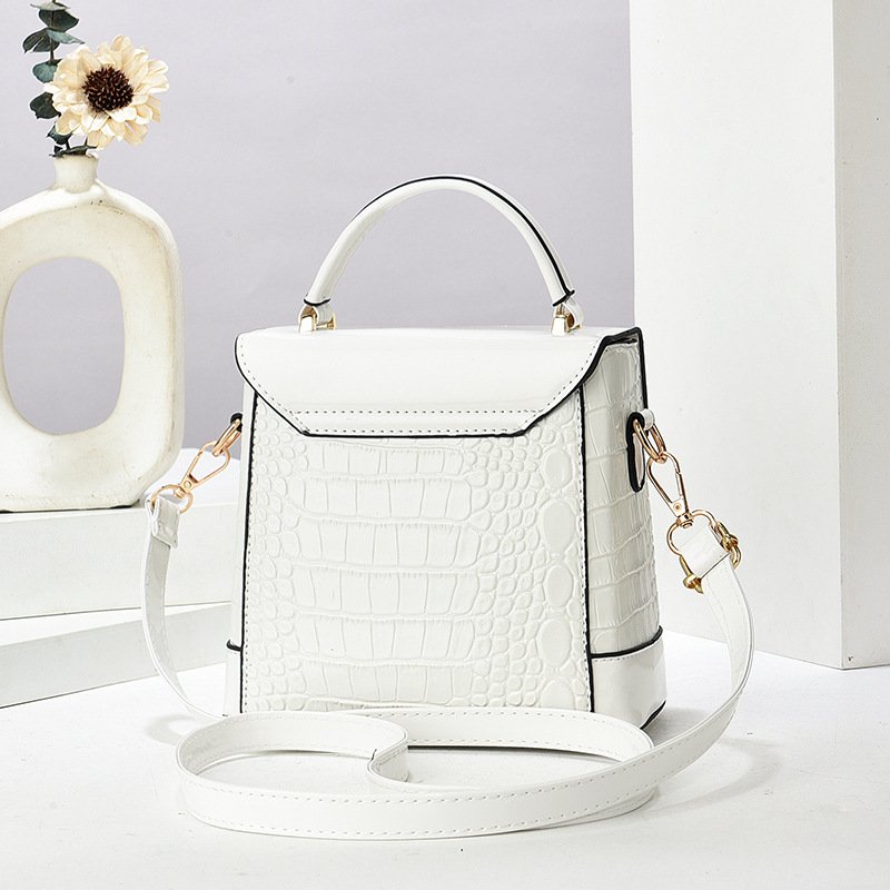 chic pu leather crocodile handbag (5)