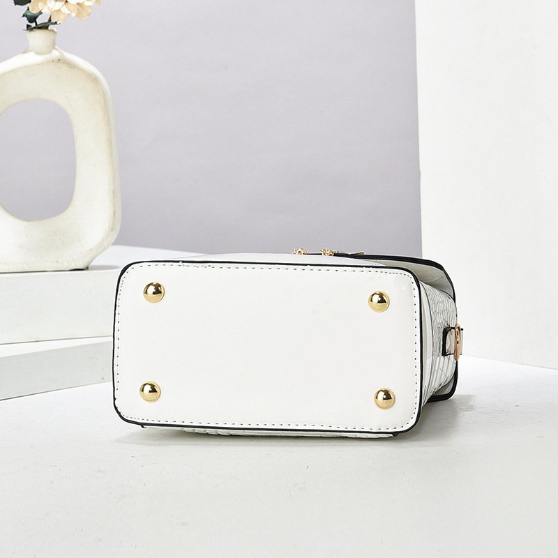 chic pu leather crocodile handbag (6)