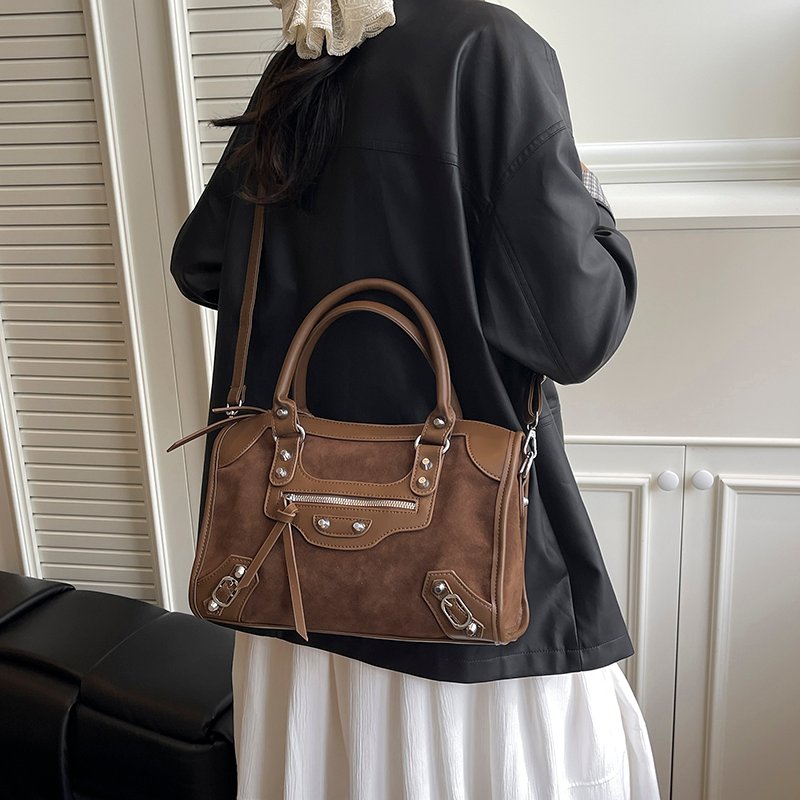 pu leather studded boston bag 9027 (15)