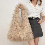 y2k inspired faux fur tote bag (3)