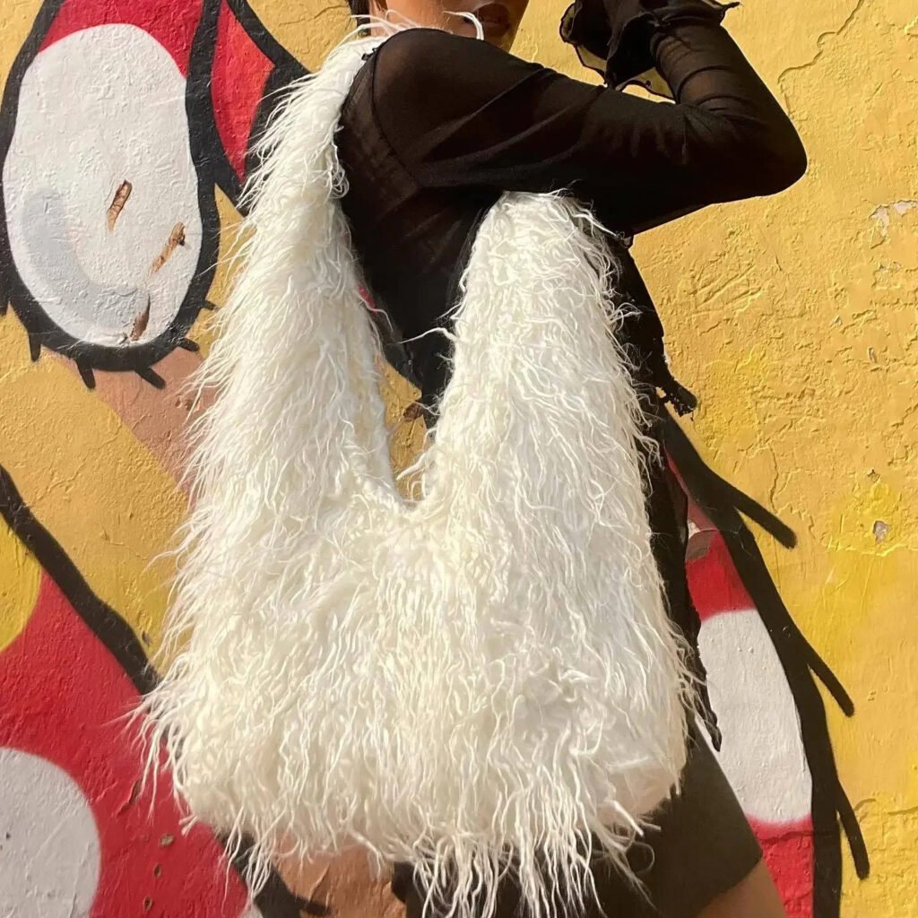 y2k inspired faux fur tote bag (8)