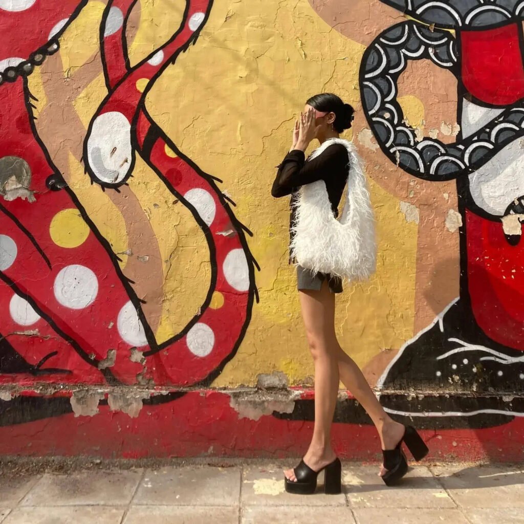 y2k inspired faux fur tote bag (9)