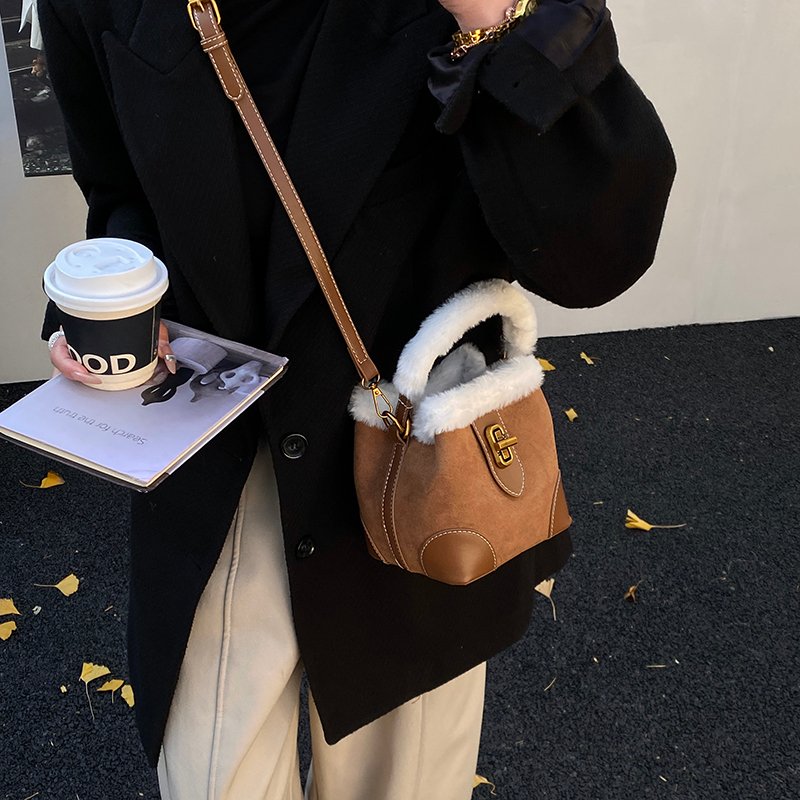 plush trim bucket bag women 8559 (3)