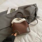 plush trim bucket bag women 8559 (8)